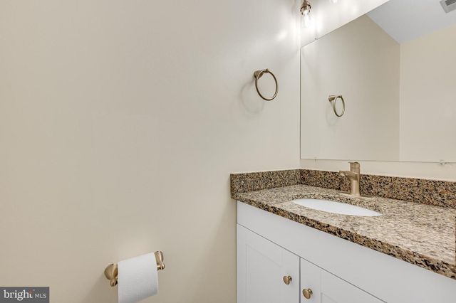 6 PONTIAC WAY, Gaithersburg, MD 20878
