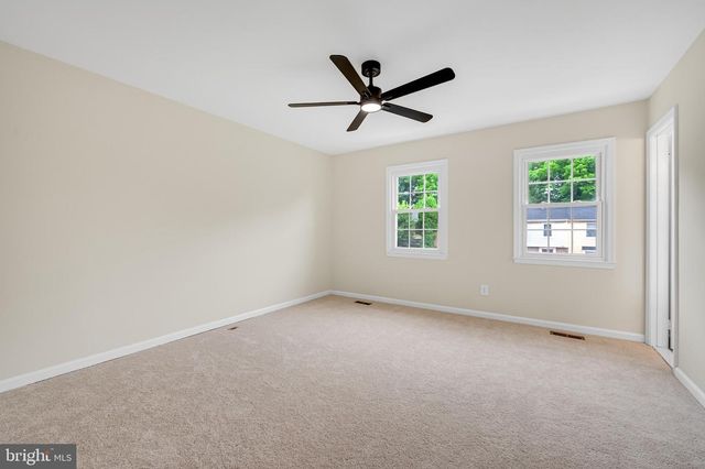 6 PONTIAC WAY, Gaithersburg, MD 20878