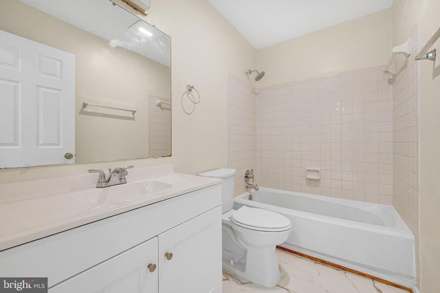 6 PONTIAC WAY, Gaithersburg, MD 20878
