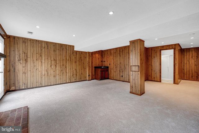 6 PONTIAC WAY, Gaithersburg, MD 20878