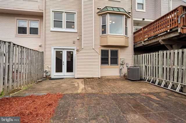 6 PONTIAC WAY, Gaithersburg, MD 20878