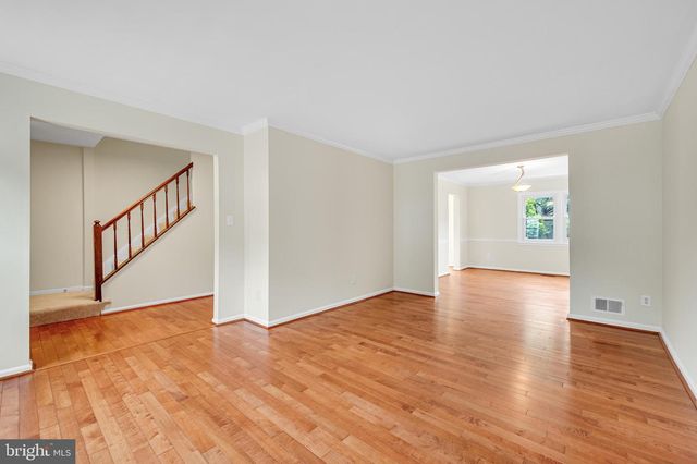 6 PONTIAC WAY, Gaithersburg, MD 20878