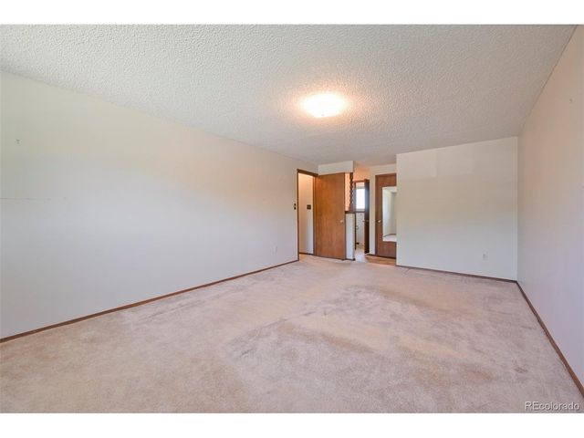 11468 E Berry Dr, Englewood, CO 80111