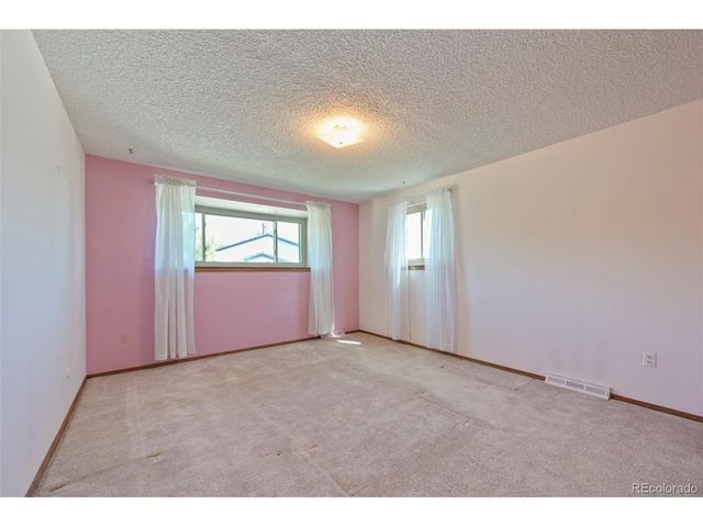 11468 E Berry Dr, Englewood, CO 80111