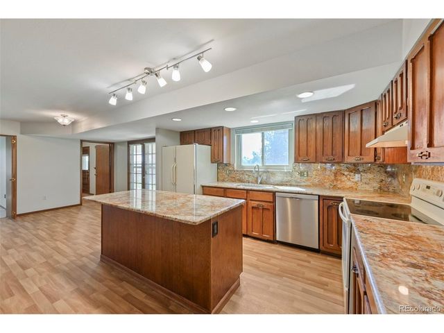 11468 E Berry Dr, Englewood, CO 80111