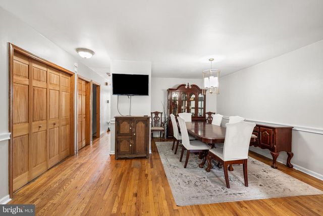 607 SAINT ANTHONY LN, Upper Darby, PA 19082
