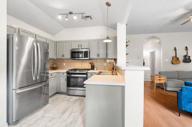 304 Adkins CV, Georgetown, TX 78626
