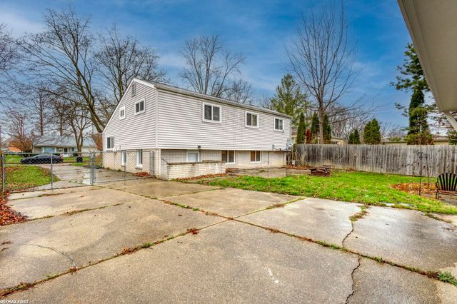 36024 Weideman St Street, Clinton Twp, MI 48035