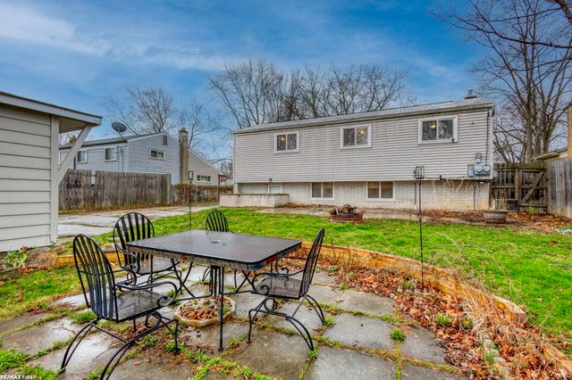 36024 Weideman St Street, Clinton Twp, MI 48035