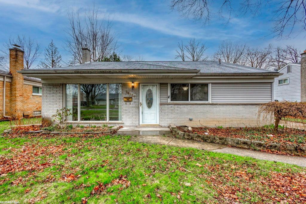 36024 Weideman St Street, Clinton Twp, MI 48035