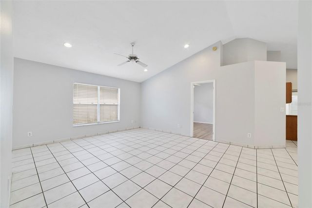 9752 PINEY POINT CIRCLE, Orlando, FL 32825