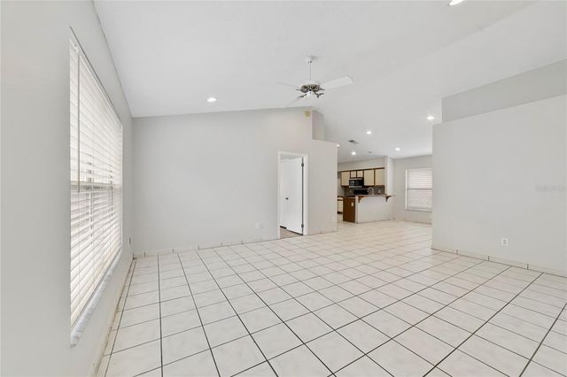 9752 PINEY POINT CIRCLE, Orlando, FL 32825