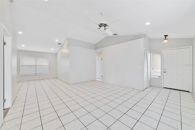 9752 PINEY POINT CIRCLE, Orlando, FL 32825