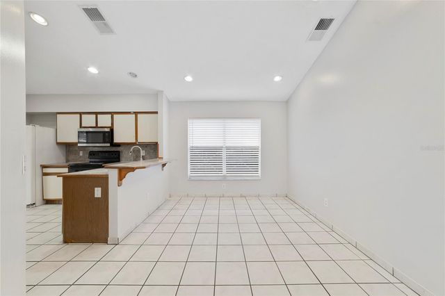 9752 PINEY POINT CIRCLE, Orlando, FL 32825