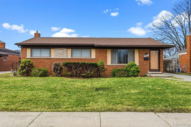 27323 Crestwood Drive, Warren, MI 48088