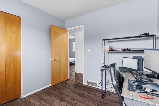 27323 Crestwood Drive, Warren, MI 48088