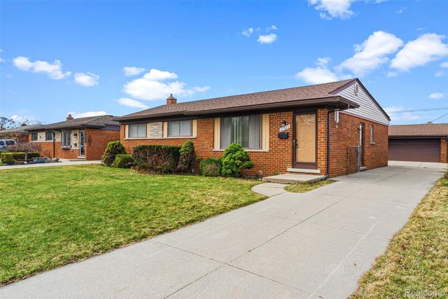 27323 Crestwood Drive, Warren, MI 48088