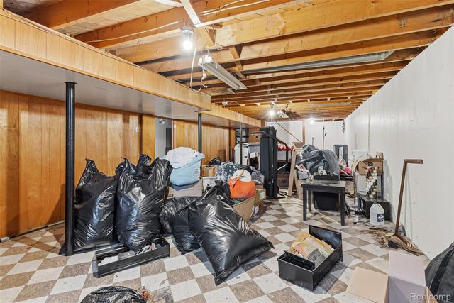 27323 Crestwood Drive, Warren, MI 48088