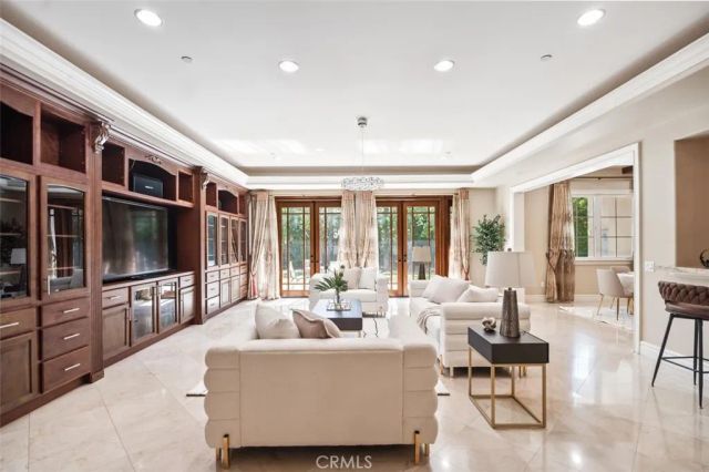 289 W Woodruff Avenue, Arcadia, CA 91007