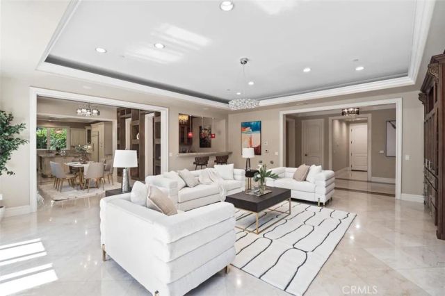 289 W Woodruff Avenue, Arcadia, CA 91007