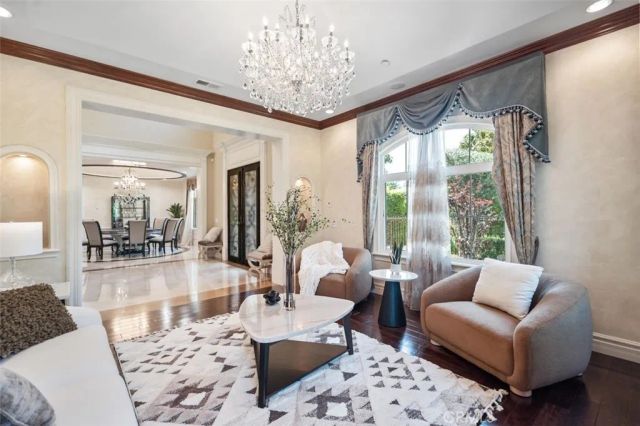 289 W Woodruff Avenue, Arcadia, CA 91007