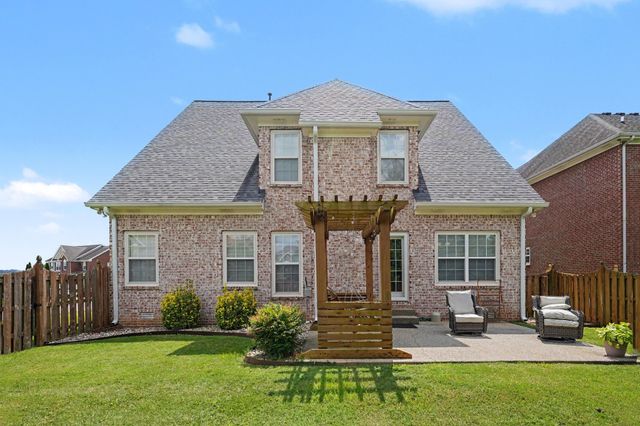 1029 Belcor Dr, Spring Hill, TN 37174