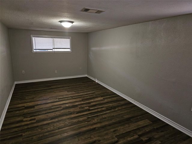 1314 N Natchez Drive, Texas City, TX 77591