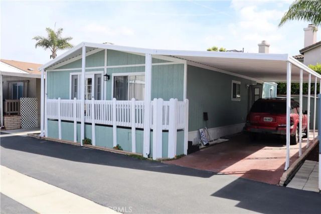 5200 Heil 60, Huntington Beach, CA 92649