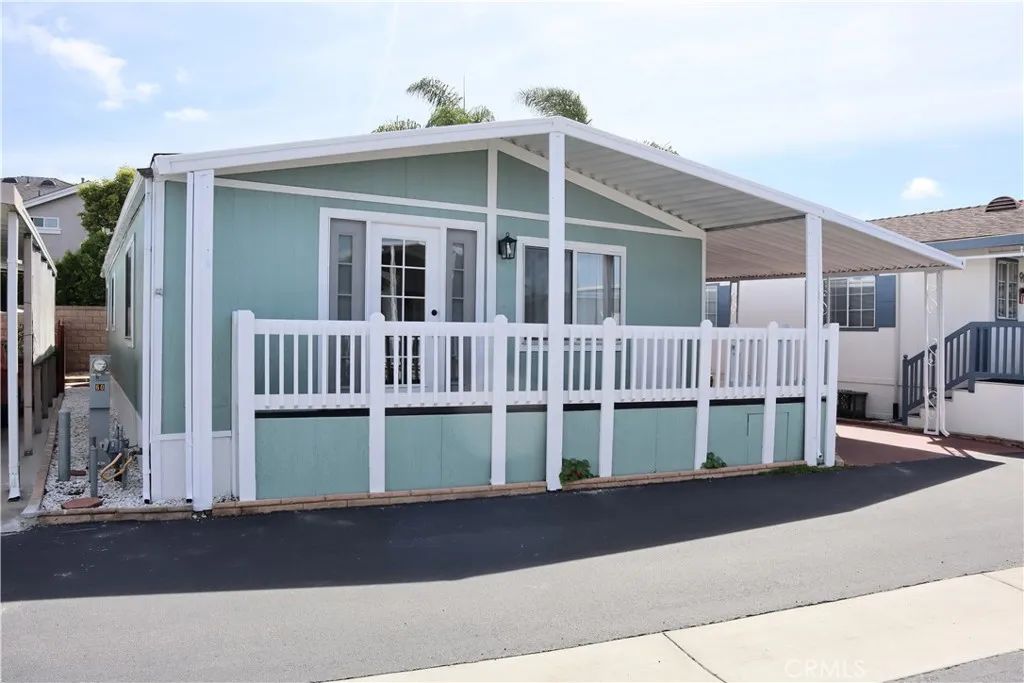 5200 Heil 60, Huntington Beach, CA 92649
