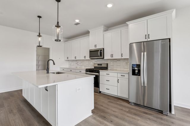 6903 Bilaria Dr, Murfreesboro, TN 37129