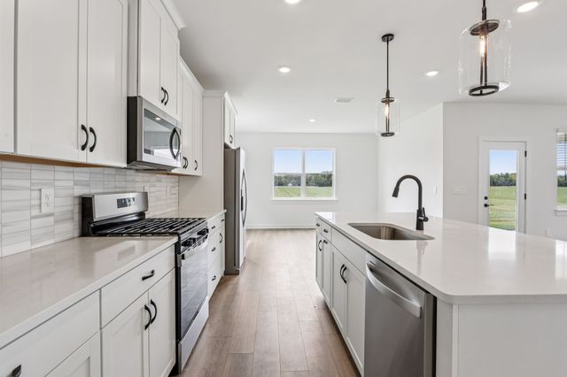 6903 Bilaria Dr, Murfreesboro, TN 37129