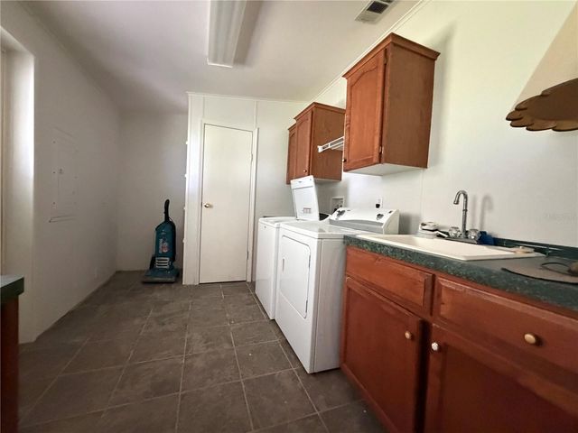 3080 S US HIGHWAY 41, Dunnellon, FL 34432
