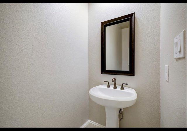 5011 Anthony Springs Lane, Sugar Land, TX 77479