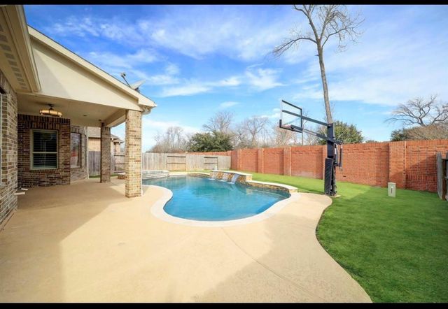 5011 Anthony Springs Lane, Sugar Land, TX 77479