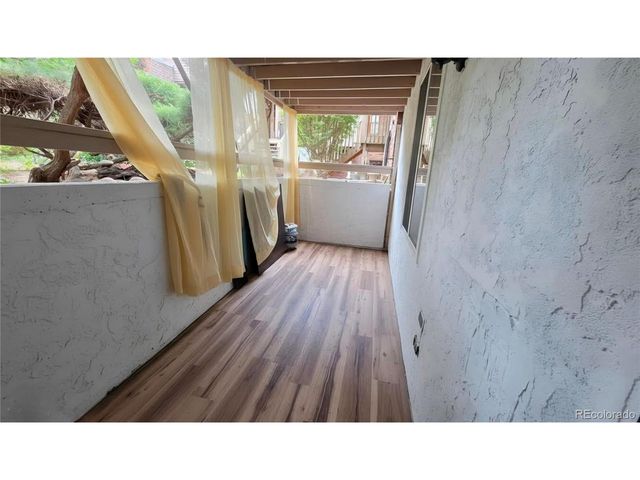 1525 S Holly St 104, Denver, CO 80222