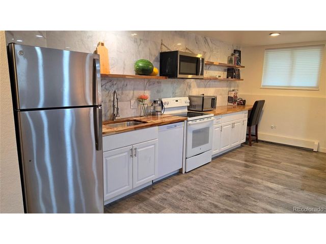 1525 S Holly St 104, Denver, CO 80222