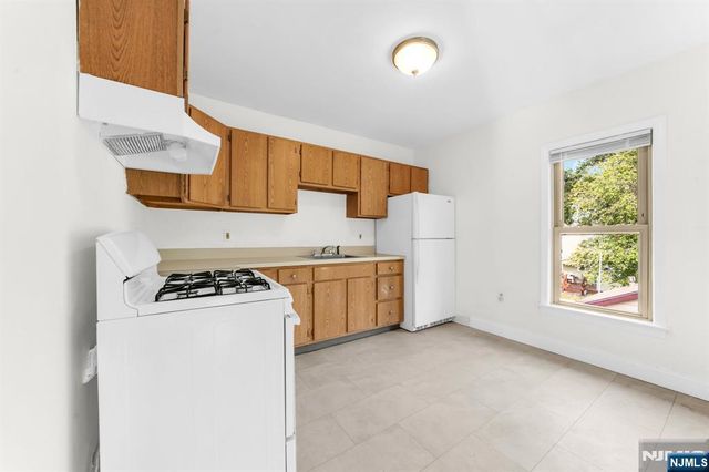 92 Union Avenue, Belleville, NJ 07109