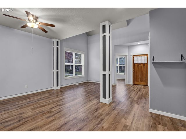 2170 Bobcat Ave Sw, Albany, OR 97321