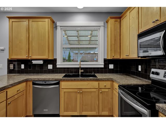 2170 Bobcat Ave Sw, Albany, OR 97321