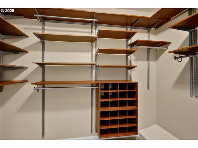 2170 Bobcat Ave Sw, Albany, OR 97321