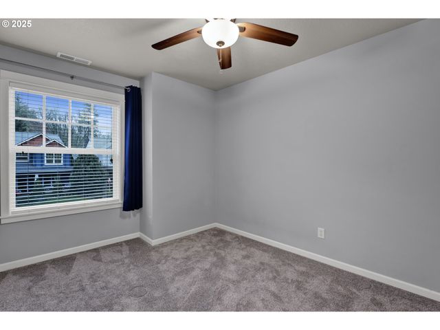 2170 Bobcat Ave Sw, Albany, OR 97321