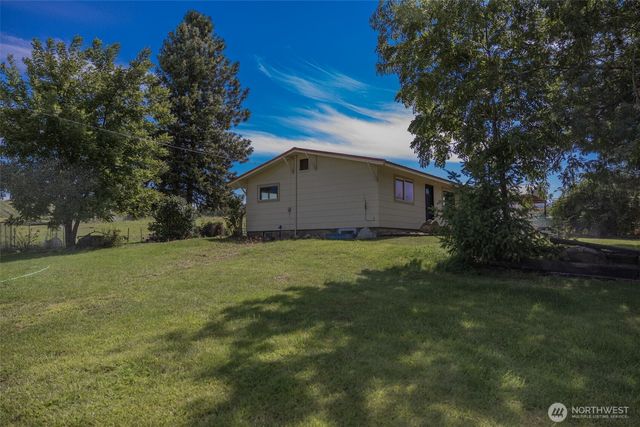 12 A Temby Road, Tonasket, WA 98855