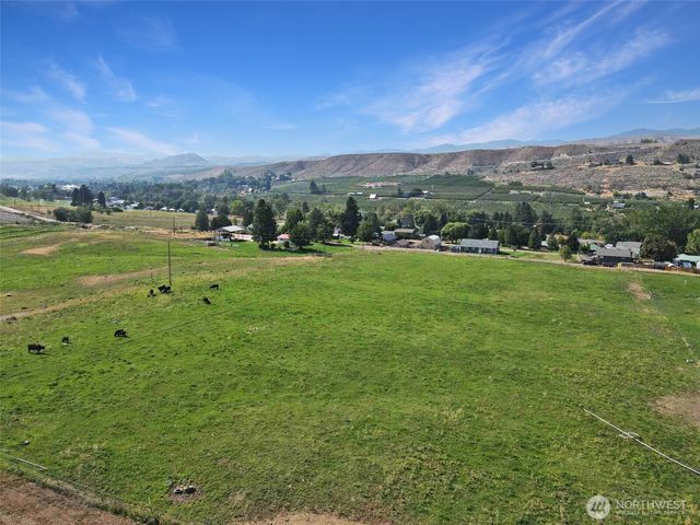 12 A Temby Road, Tonasket, WA 98855
