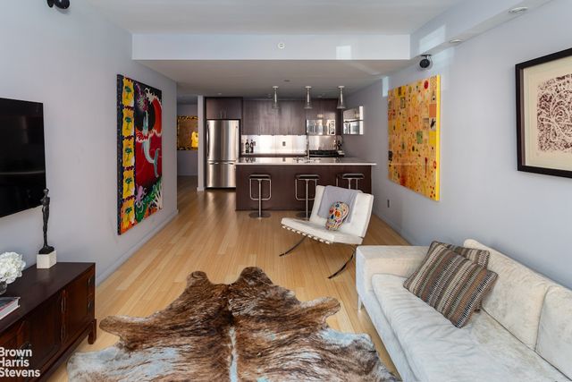 350 W 53RD Street THG, New York City, NY 10019