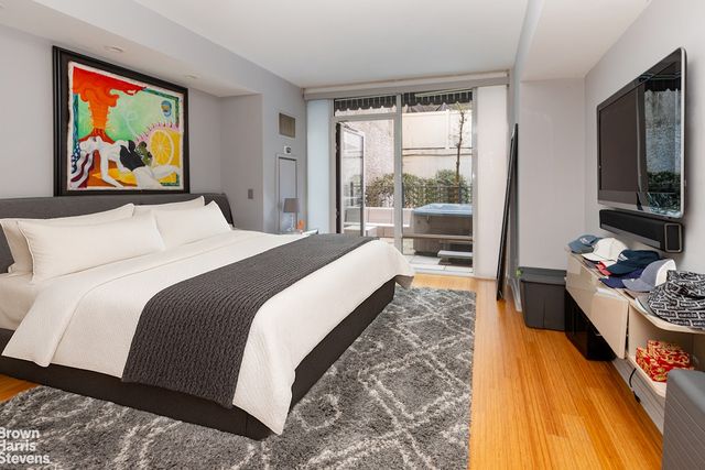 350 W 53RD Street THG, New York City, NY 10019
