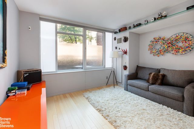 350 W 53RD Street THG, New York City, NY 10019