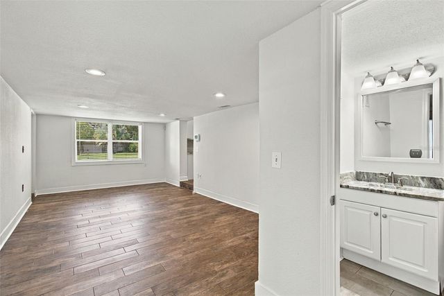 4107 W WYOMING AVENUE, Tampa, FL 33616