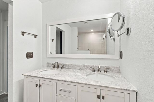 4107 W WYOMING AVENUE, Tampa, FL 33616