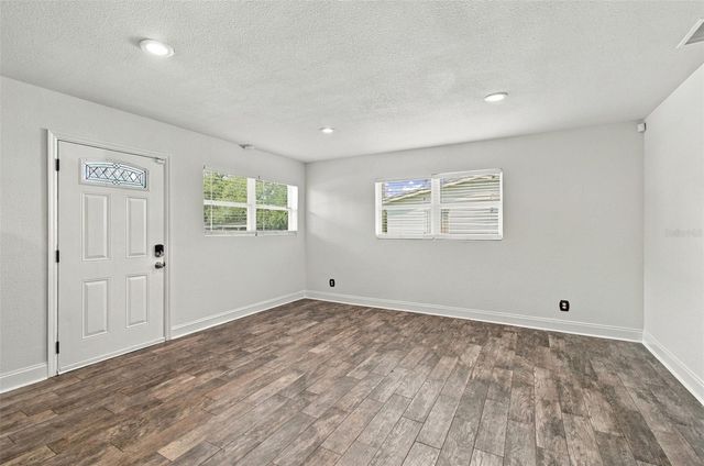 4107 W WYOMING AVENUE, Tampa, FL 33616