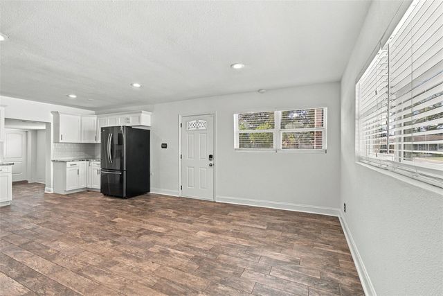4107 W WYOMING AVENUE, Tampa, FL 33616
